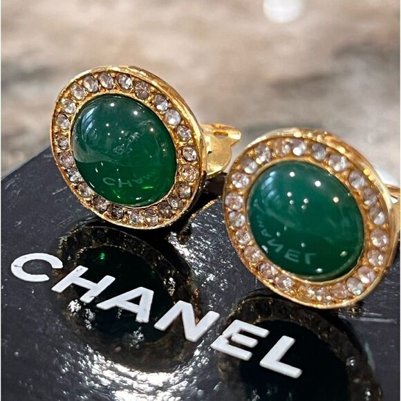 Chanel Vintage Gripoix Earrings - Picture 2 of 4